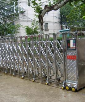 CỬA CỔNG XẾP TỰ ĐỘNG ldt 3