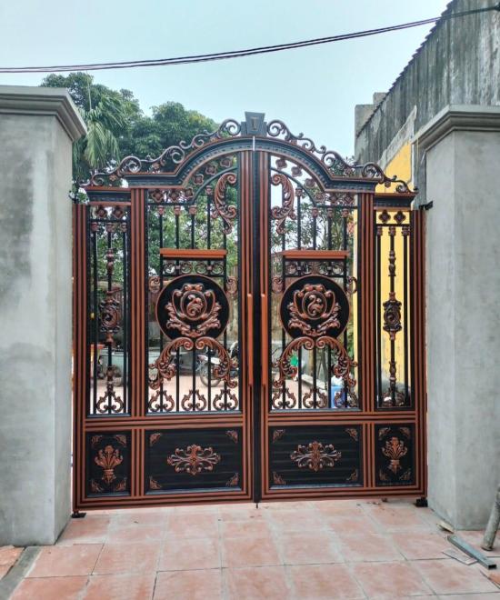 cửa cổng LĐT 93