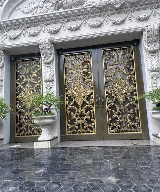 cửa cổng LĐT 98