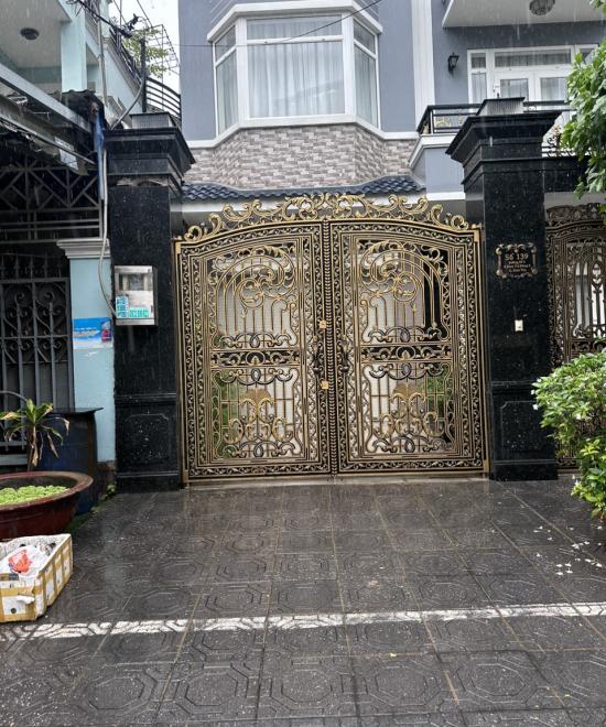 cửa cổng LĐT 99