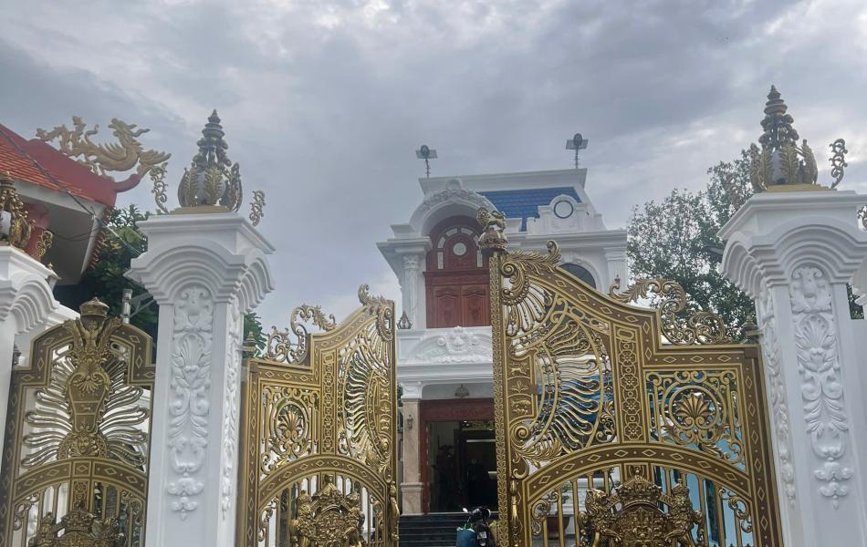CỬA CỔNG LĐT 103