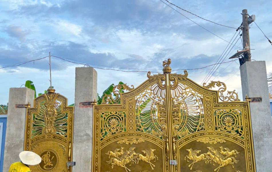 CỬA CỔNG LĐT 125
